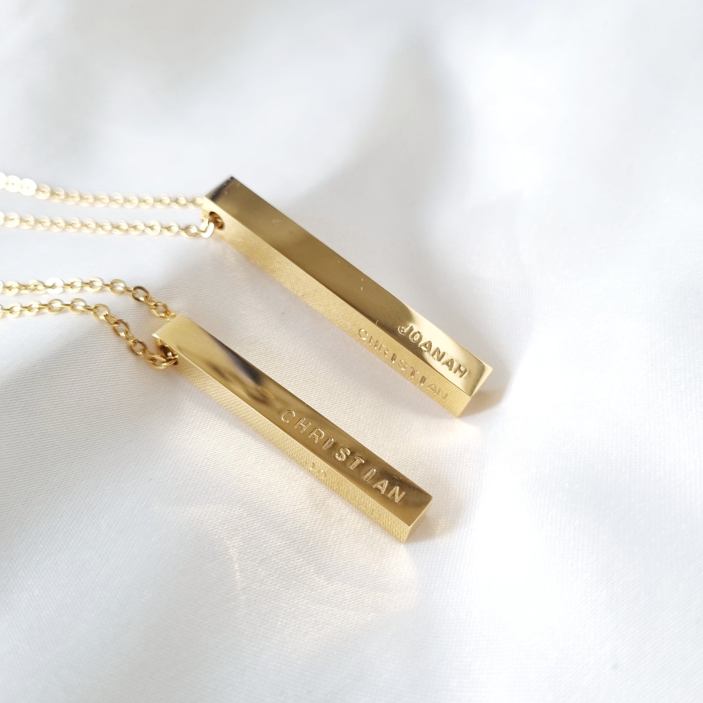 "Cara" 3D Vertical Bar Necklace